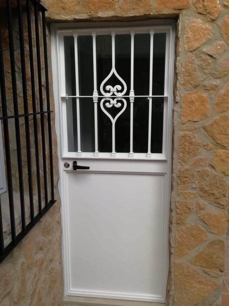 Puertas de cocina. - Cerrajeria Fornell Morales